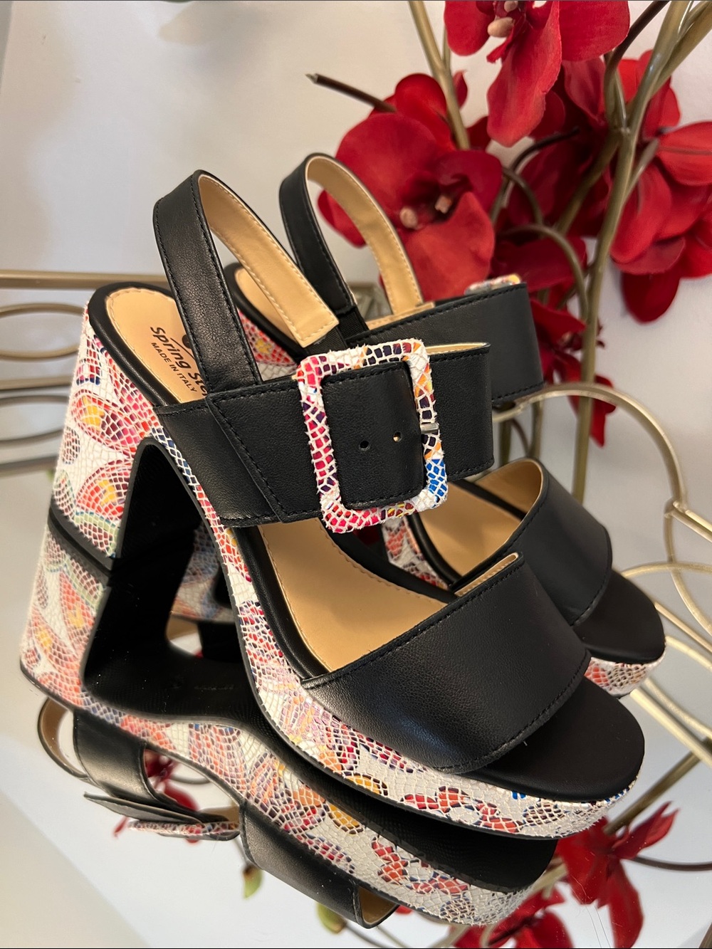 Spring Step Black Leather Platforms w/Multicolor Mosaic Design Size 39 (US 8.5)